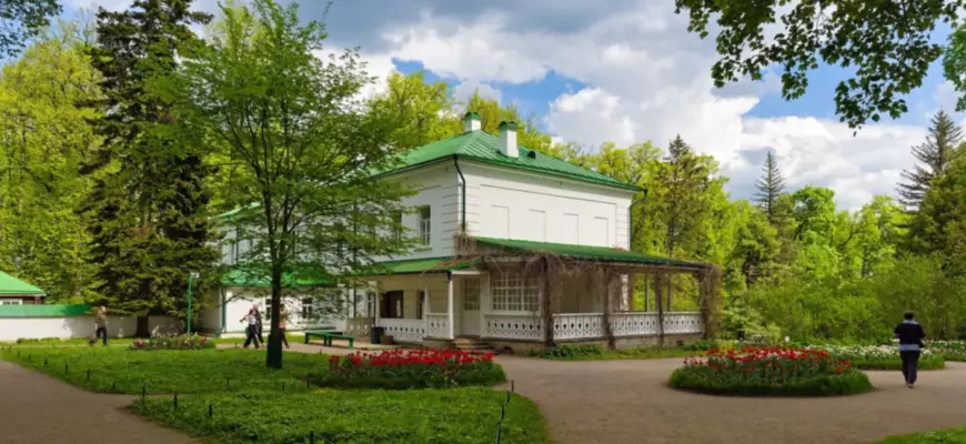 Дом Льва Толстого в музее-усадьбе «Ясная Поляна» под Тулой